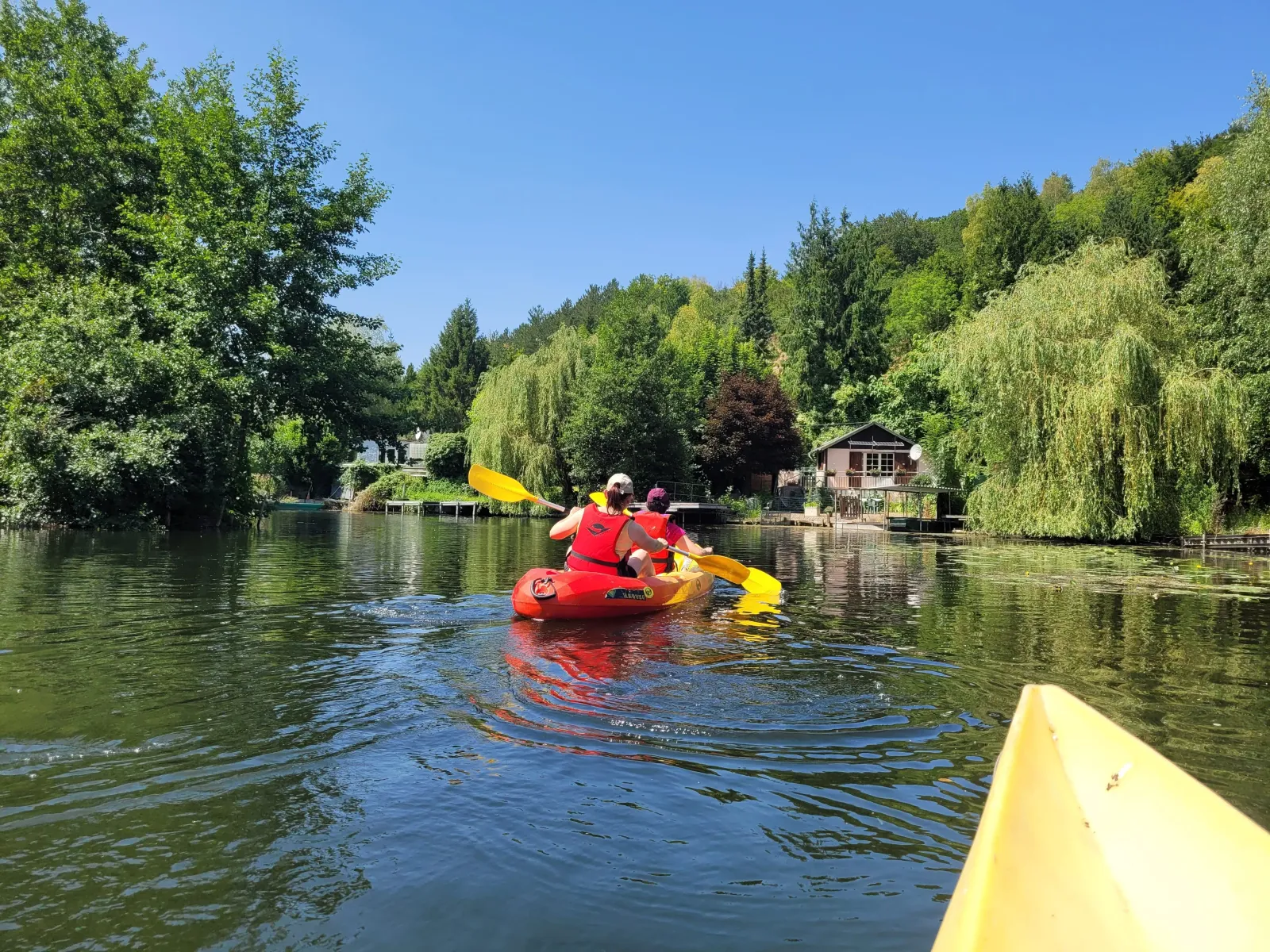Canoës sur la Somme naturelle à Chipilly